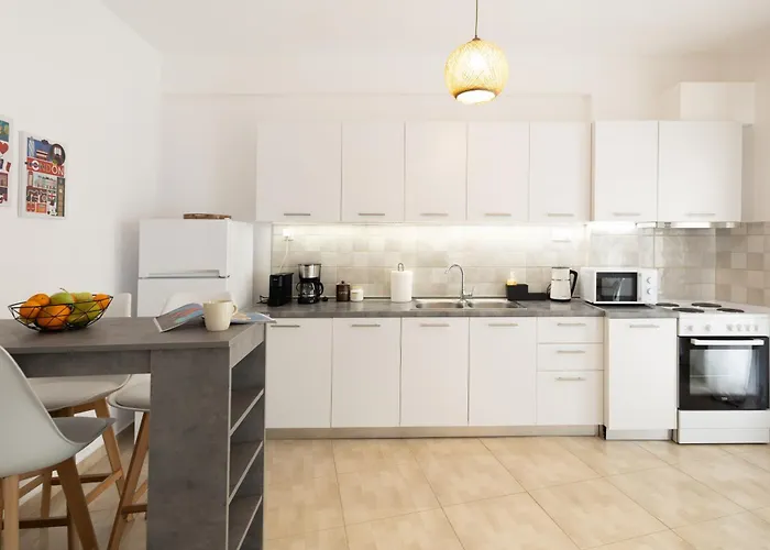 Апартаменты Modern 2br In Old Town, Near Byzantine Walls