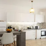 Modern 2br In Old Town, Near Byzantine Walls *