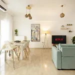 Modern 2br In Old Town, Near Byzantine Walls * 塞萨洛尼基