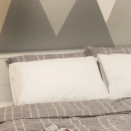 Modern 2br In Poli Near Center شقة *