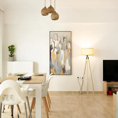Modern 2br In Poli Near Center شقة