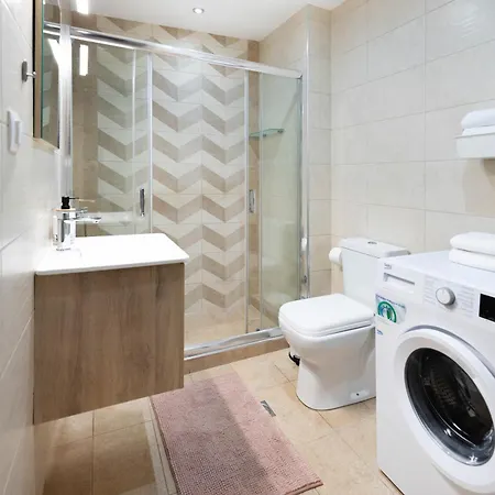 Modern 2br In Poli Near Center سالونيك