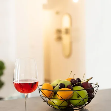 Modern 2br In Poli Near Center شقة *