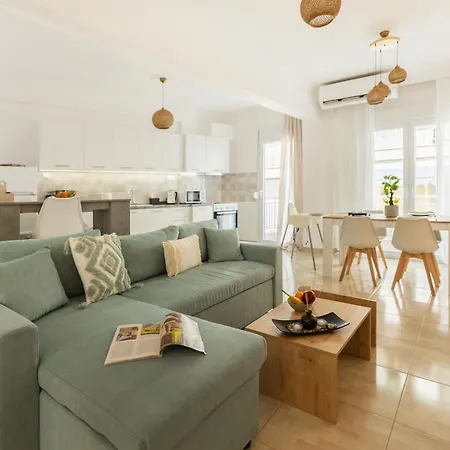 Modern 2br In Poli Near Center سالونيك