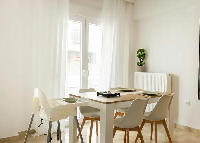 Daire Modern 2br In Old Town, Near Byzantine Walls *