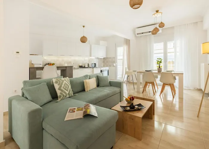 Modern 2br In Old Town, Near Byzantine Walls Selanik
